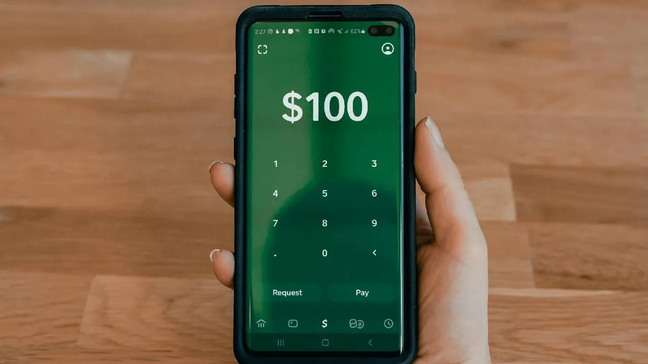 Actualmente es muy fácil realizar transferencias a través de nuestro celular y las aplicaciones bancarias de las que disponemos hoy en día, y por eso en Descubre México hoy queremos contarte sobre el monto máximo que puedes enviar. 