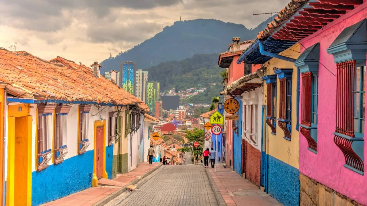 La aerolínea colombiana Avianca dio a conocer la apertura de una nueva ruta que conectará por primera vez a la ciudad de Bogotá con Tulum, México. Comenzará a volar a partir del 10 de diciembre, y ya puedes ir comprando tus boletos.
