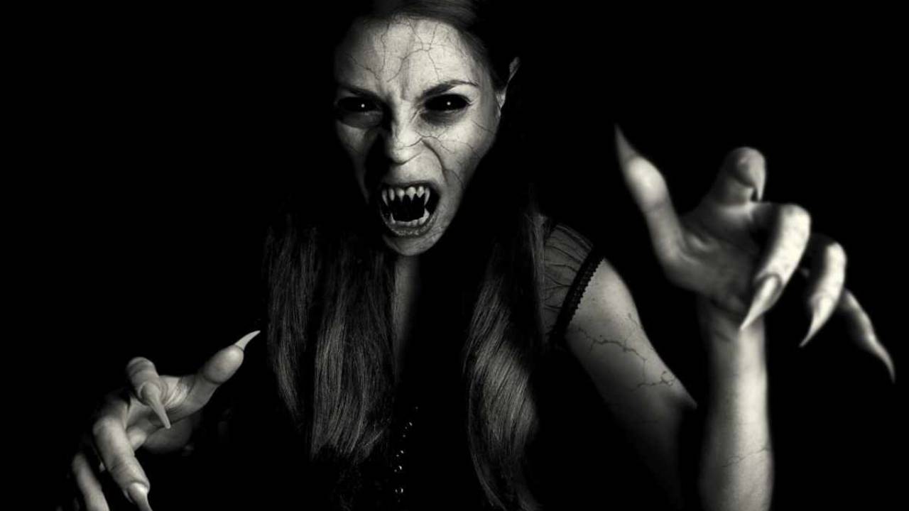 Tlahuelpuchis: Los vampiros ancestrales de México