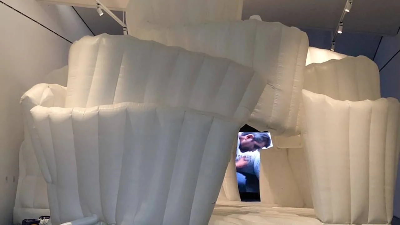 exhibición del GuggenSITO