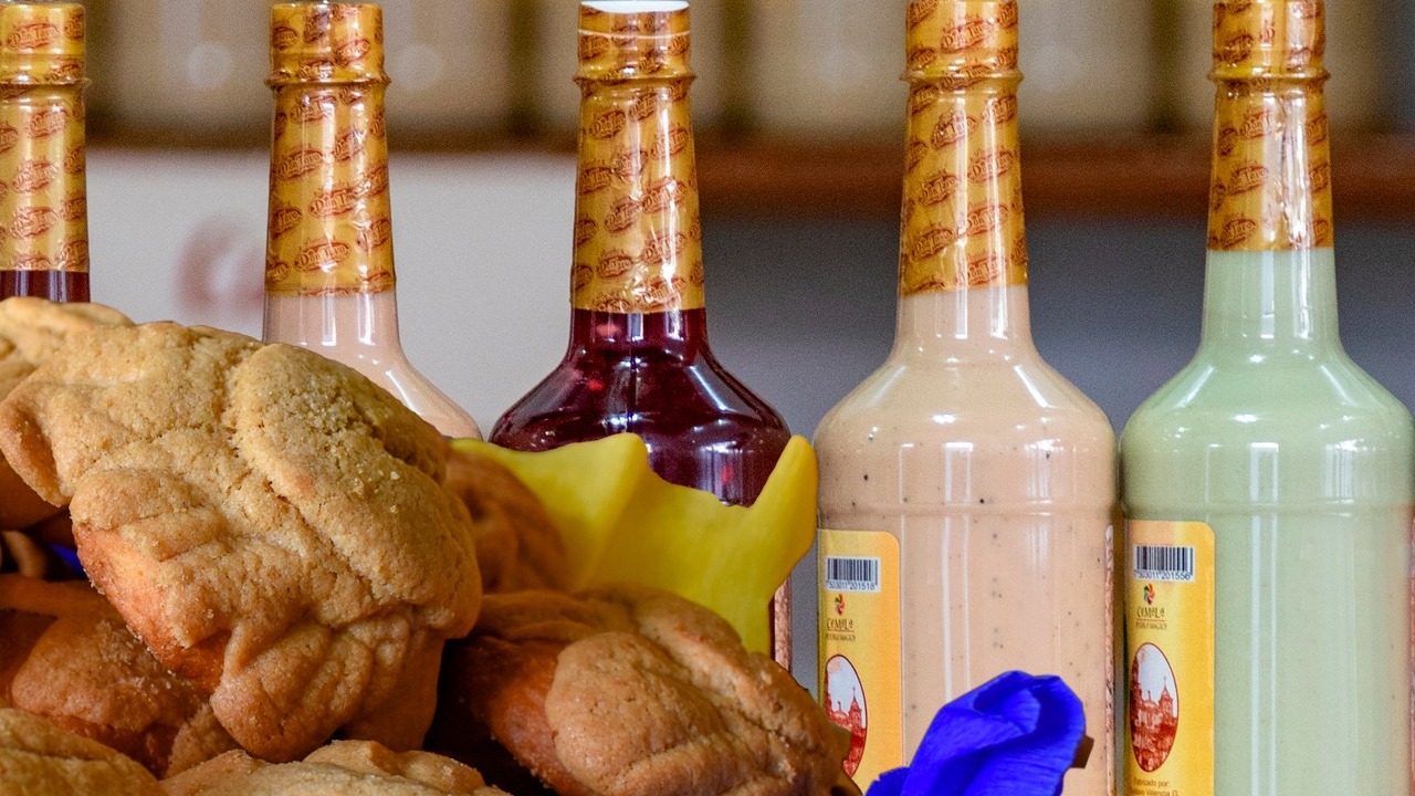 Ponche y pan de Comala