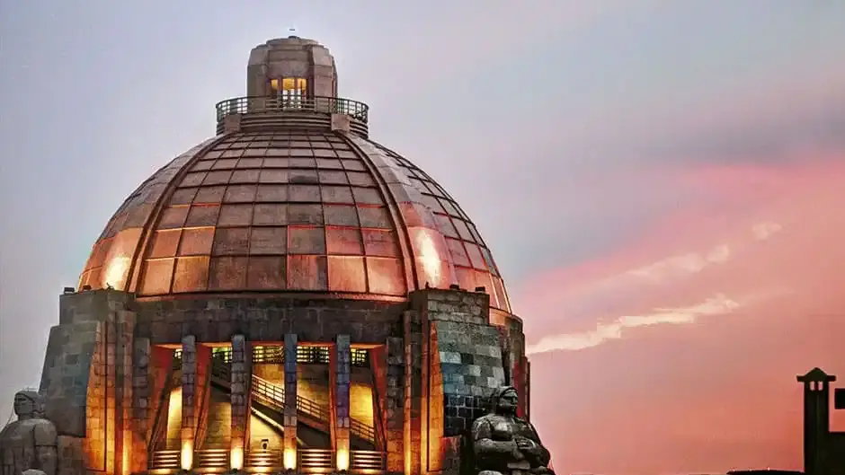 Linternilla del Monumento de la Revolución