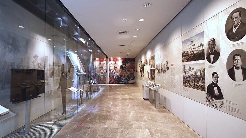 Museo Nacional de la Revolución Monumento de la Revolución