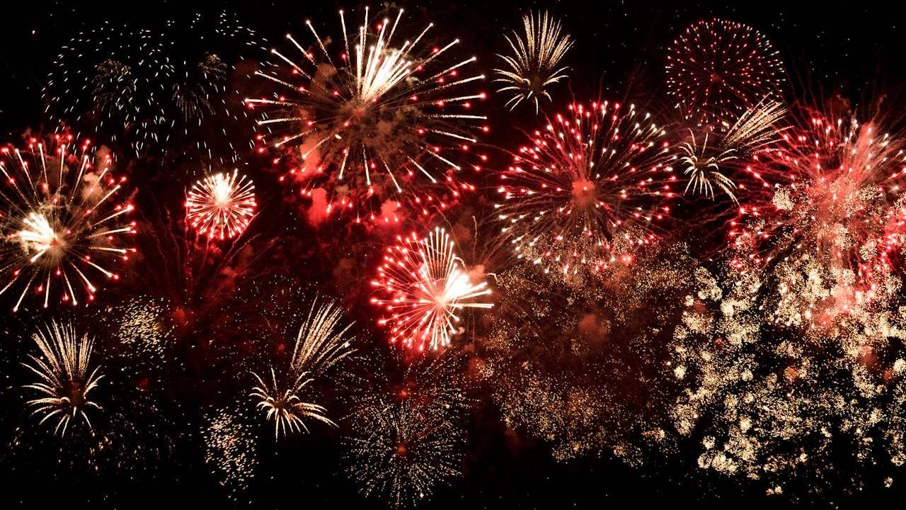 ¡Recibe el año nuevo con fuegos artificiales en Guerrero!