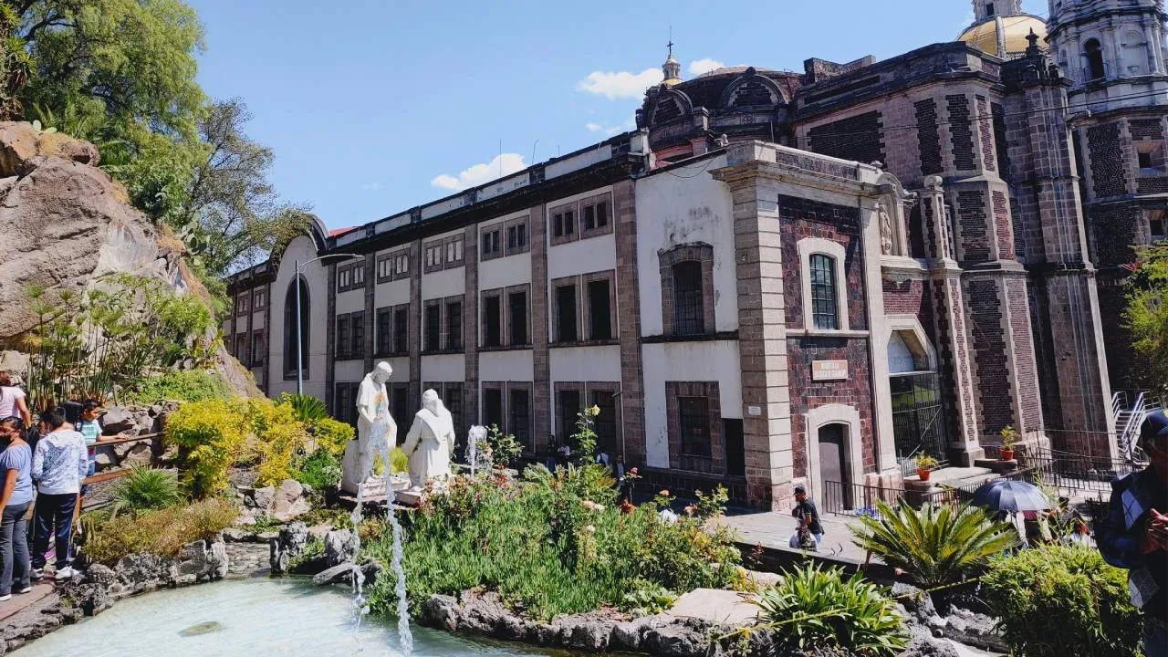 ¿Conocías el jardín y museo de la Basílica de Guadalupe?