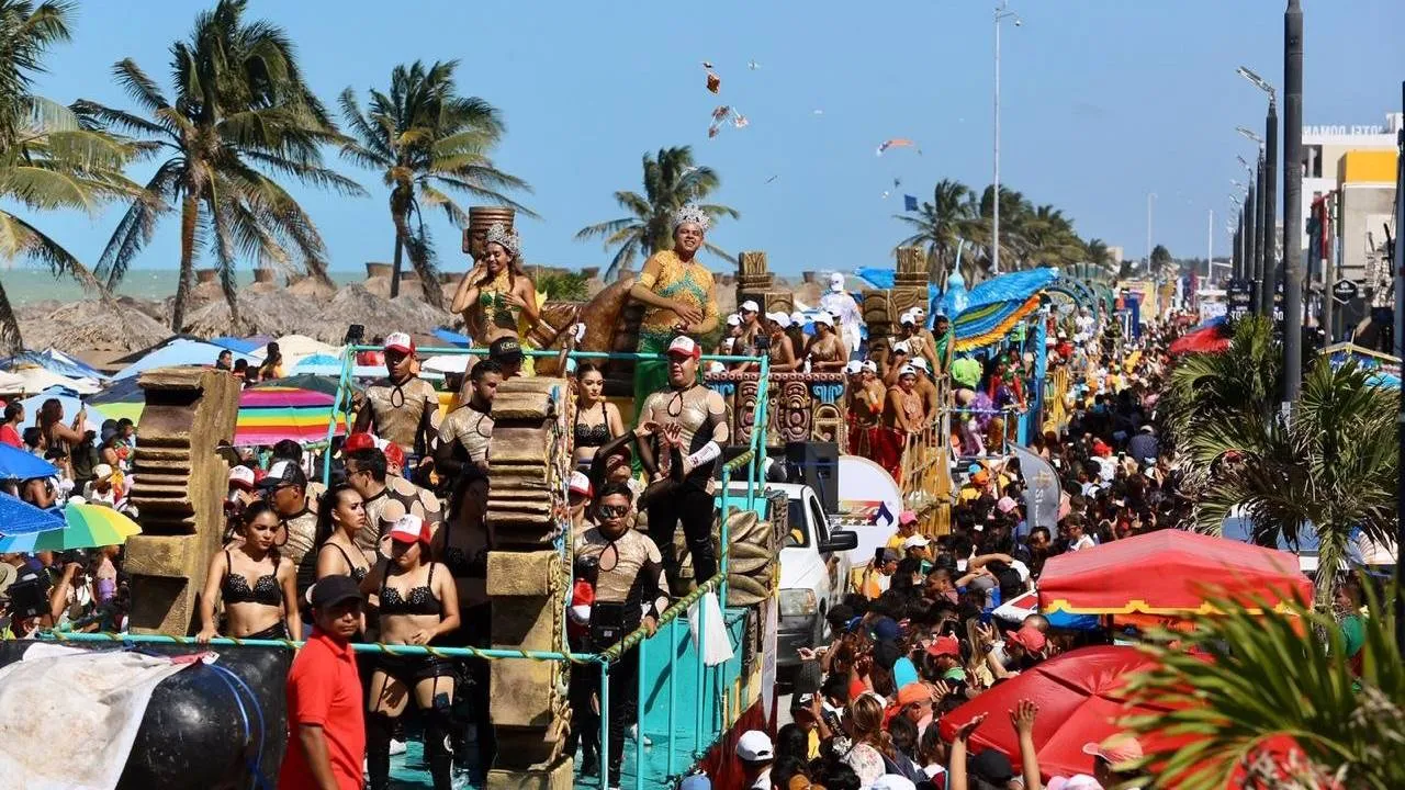 El Municipio de Progreso, en Yucatán, sorprendió con su cartelera de artistas y programa de actividades para celebrar el próximo su Carnaval de este año, y en Descubre México te damos la información.