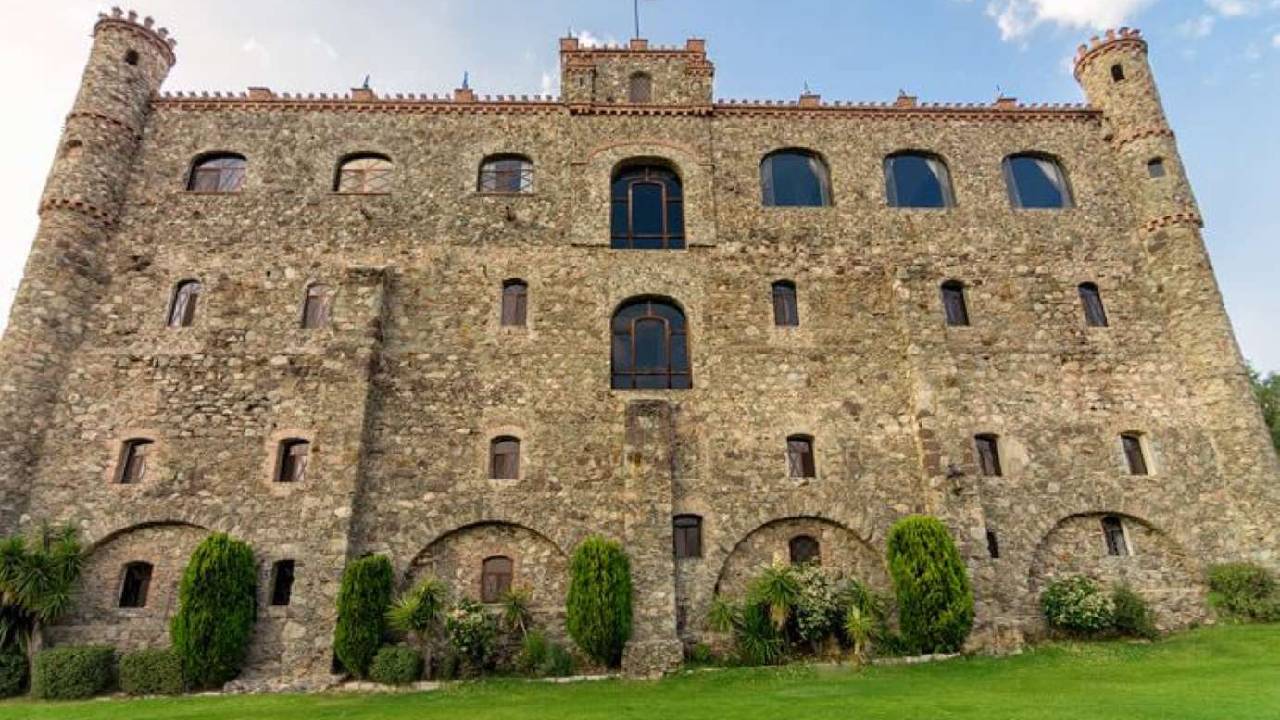 En nuestro país existe una arquitectura amplia y compleja que demuestra el pasado de nuestro país, por eso, hoy en Descubre México queremos contarte sobre algunos castillos que existen a lo largo y ancho de la república mexicana.