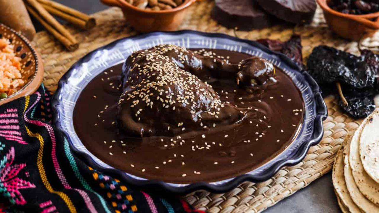 Disfruta la tradición en el Festival del Mole de Guajolote