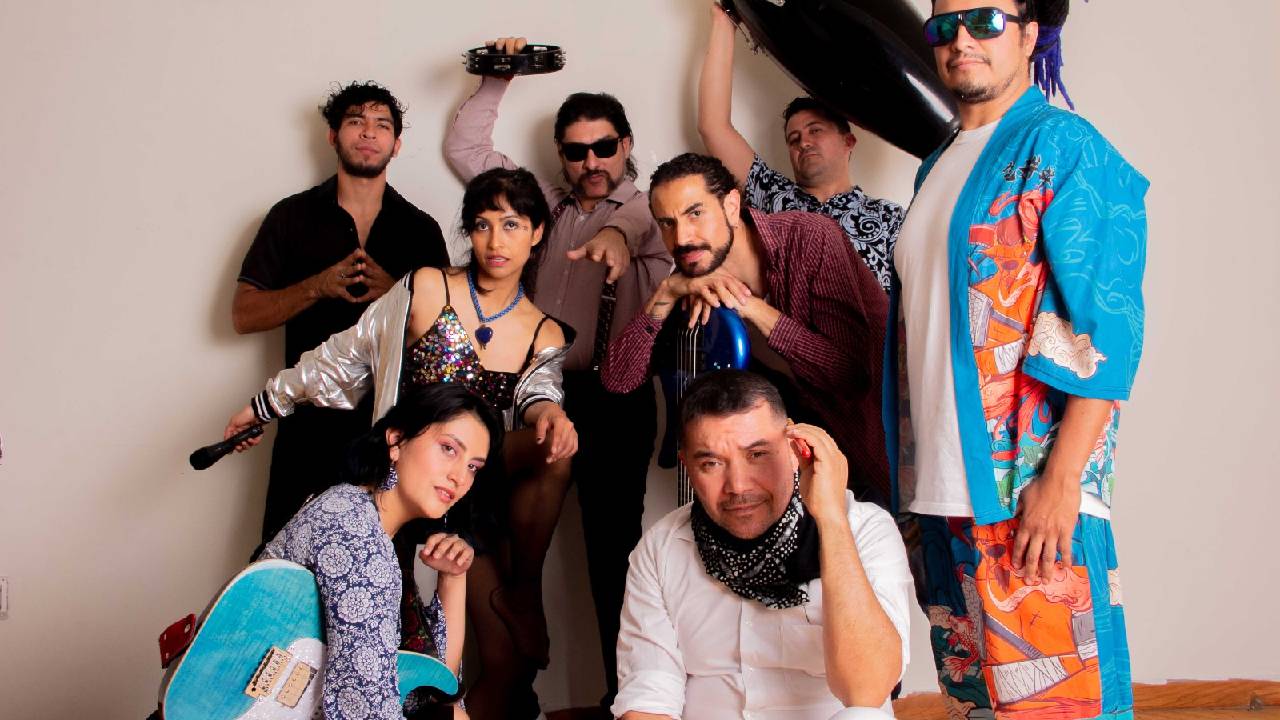 El espacio multicultural Fábrica de Artes y Oficios (FARO) Azcapotzalco, se suma a los festejos por el Día del Amor y la Amistad con una oferta familiar dedicada a los adultos mayores con música, baile e intercambio solidario a través del Festival Amor Diverso, que se realizará este sábado 15 de febrero.