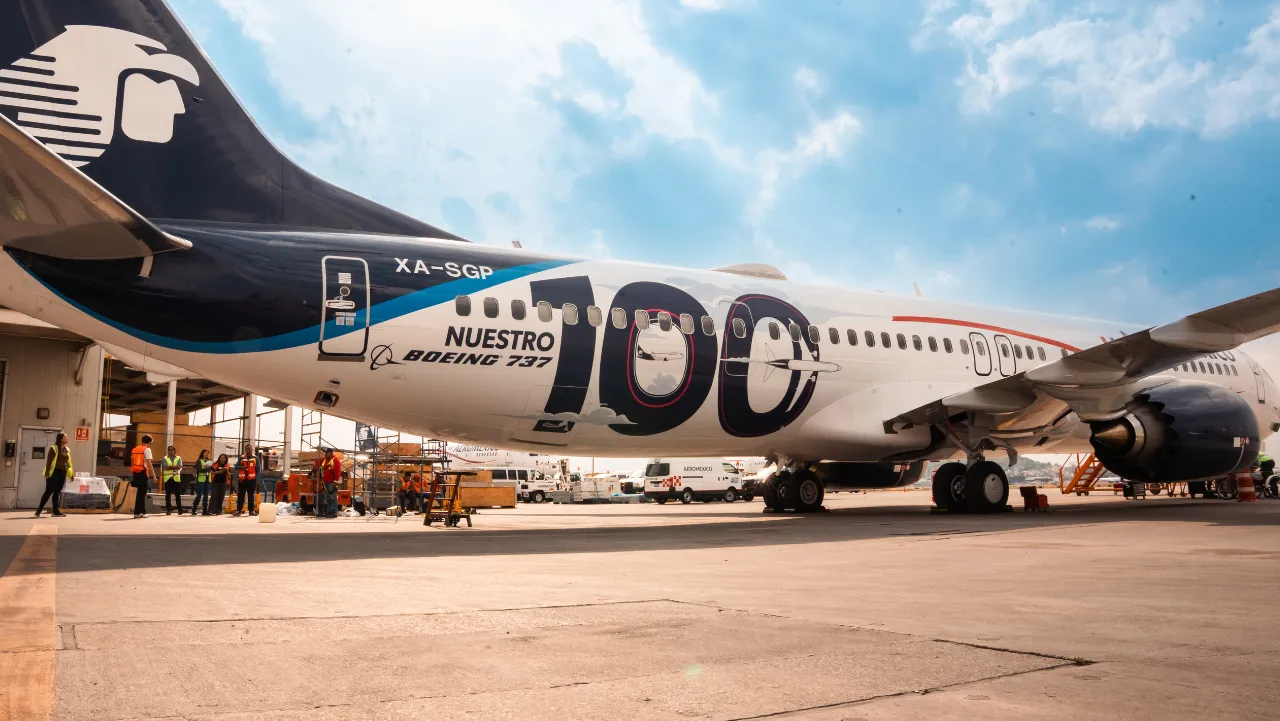 Aeroméxico y LA celebran sus lazos con la llegada