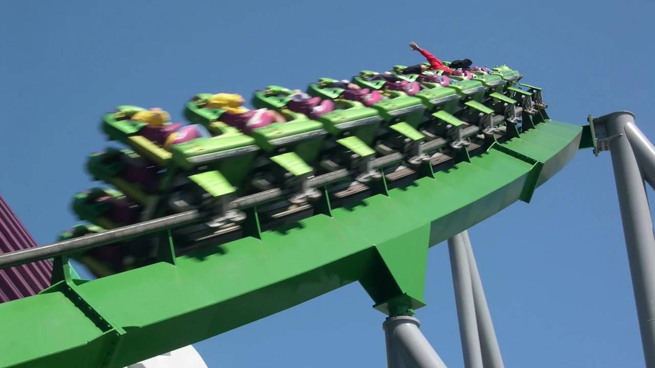 Montaña rusa Serpentikah: una aventura en el Parque Urbano Aztlán