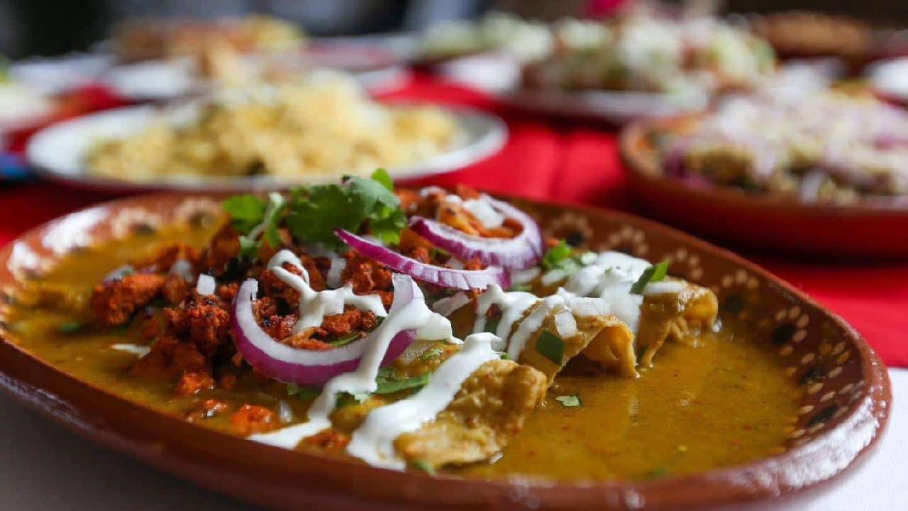 La Feria Nacional de la Enchilada (FENAE) llega al municipio de Soledad de Graciano Sánchez, en San Luis Potosí, del 18 al 27 de abril, y en Descubre México te damos la información.