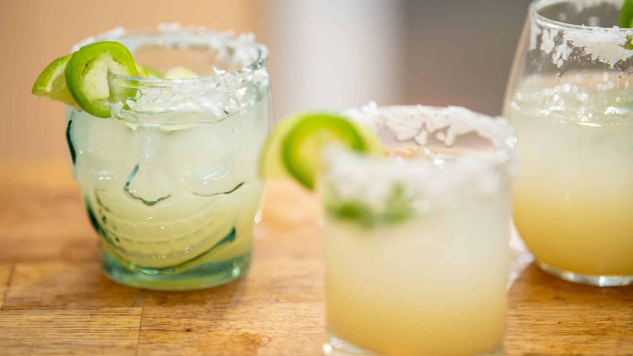 A las mujeres, como a los hombres, les gustan las bebidas preparadas.