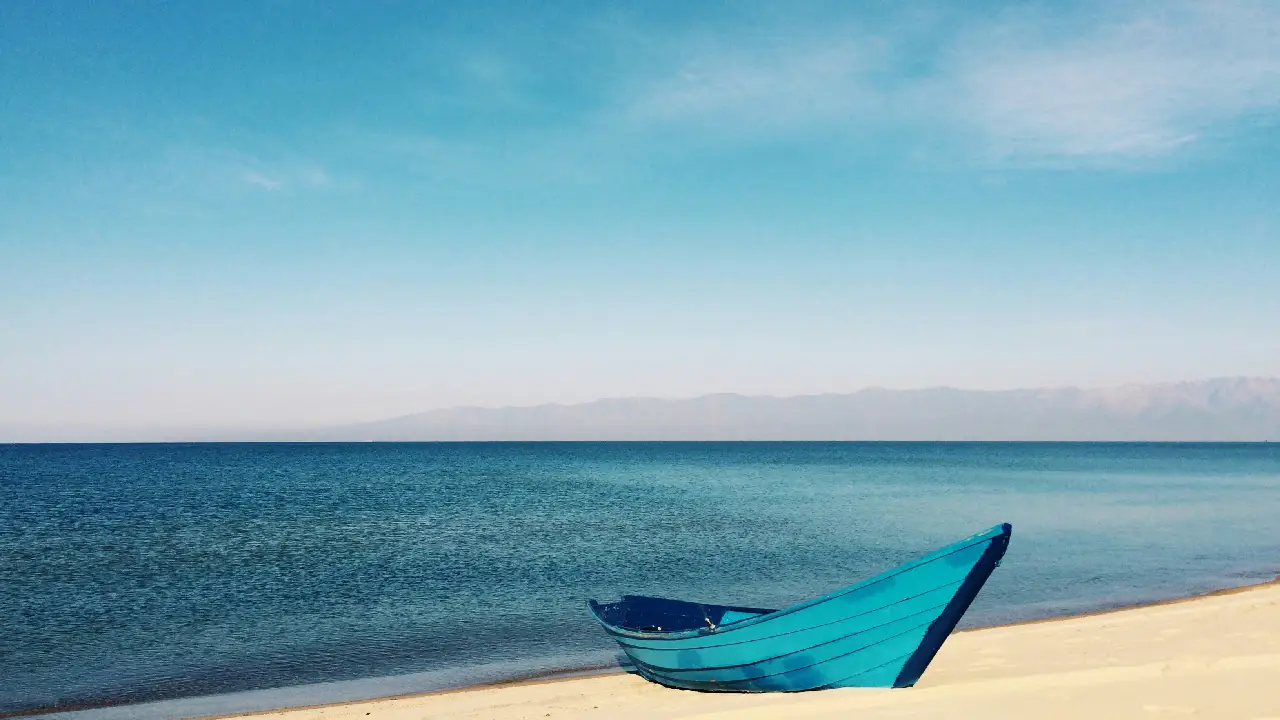 En ellas podrás disfrutar de hermosas playas, alojamiento a buen precio, exquisita gastronomía, y estamos seguros que te van a encantar.