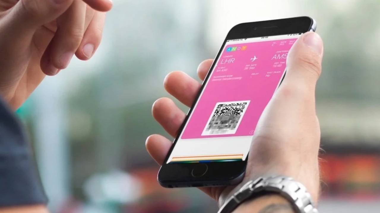 Cómo guardar tu pase de abordar en iPhone