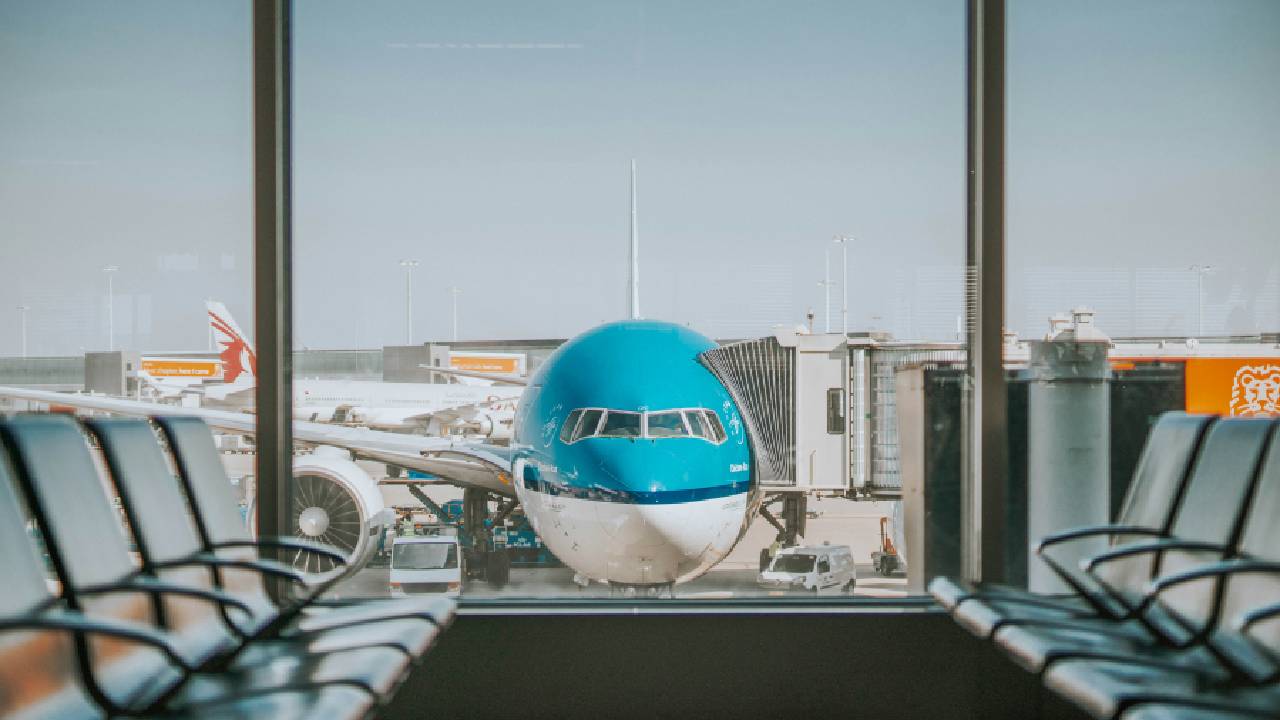 Para que un aeropuerto logre posicionarse como uno de los mejores del mundo, debe ofrecer una experiencia excepcional que combine comodidad, conectividad y practicidad.
