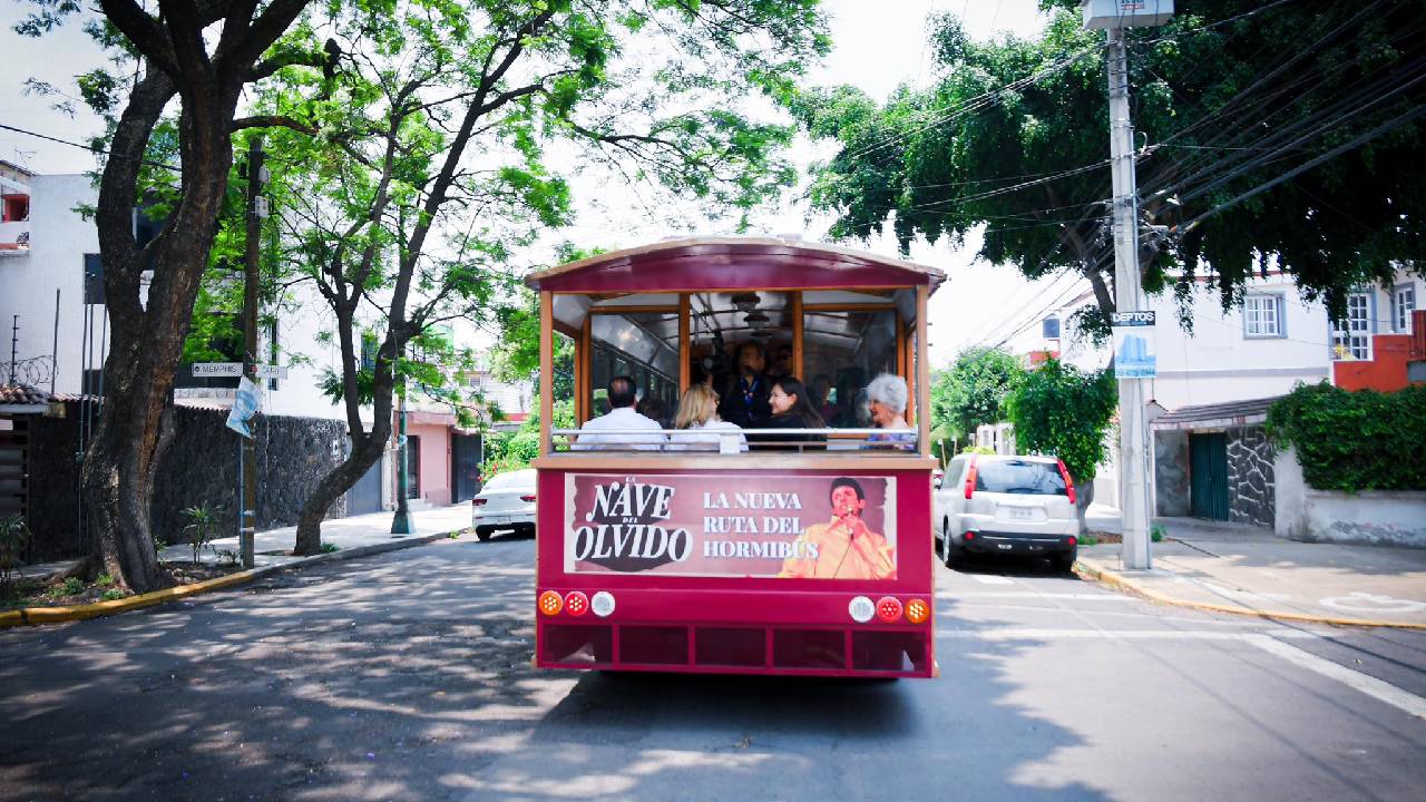 A partir del 7 de junio de 2025, la alcaldía Azcapotzalco estrenará una experiencia turística gratuita imperdible: “La Nave del Olvido” abordo del Hormibús.