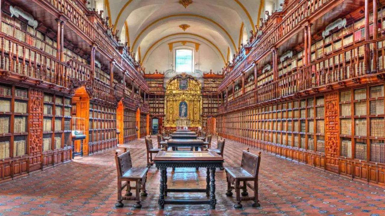 Biblioteca Palafoxiana: el tesoro bibliográfico más antiguo de América