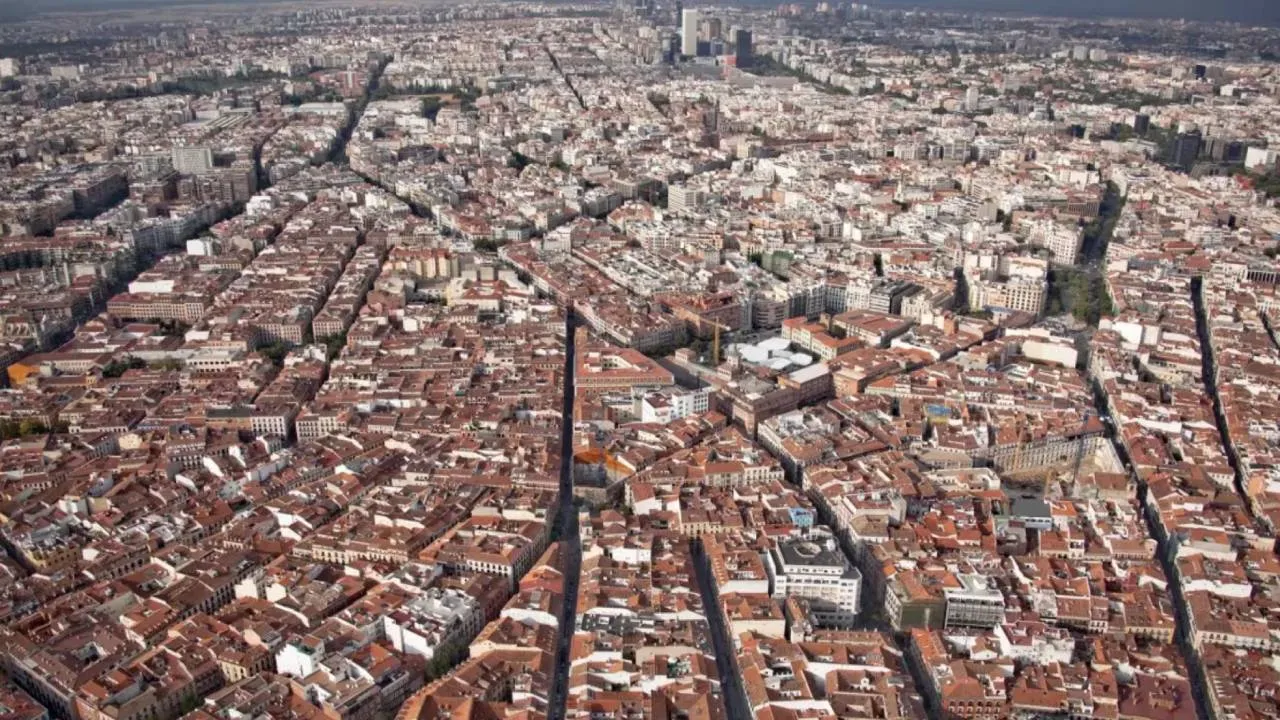 Ciudades que decepcionan: el ranking que rompe ilusiones turísticas