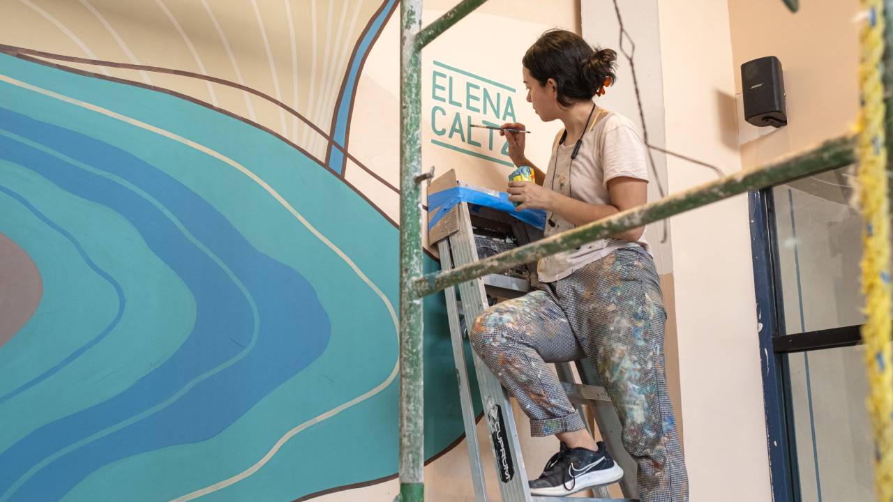 Mural Sirena Elena Caltz. Fotógrafo Axis Coday