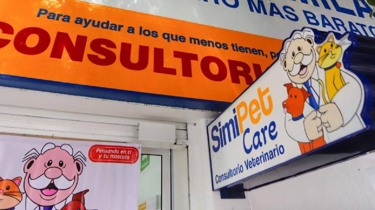 Se ofrecerá venta de medicamentos a bajo costo, incluyendo antibióticos, antiinflamatorios, analgésicos y vacunas.