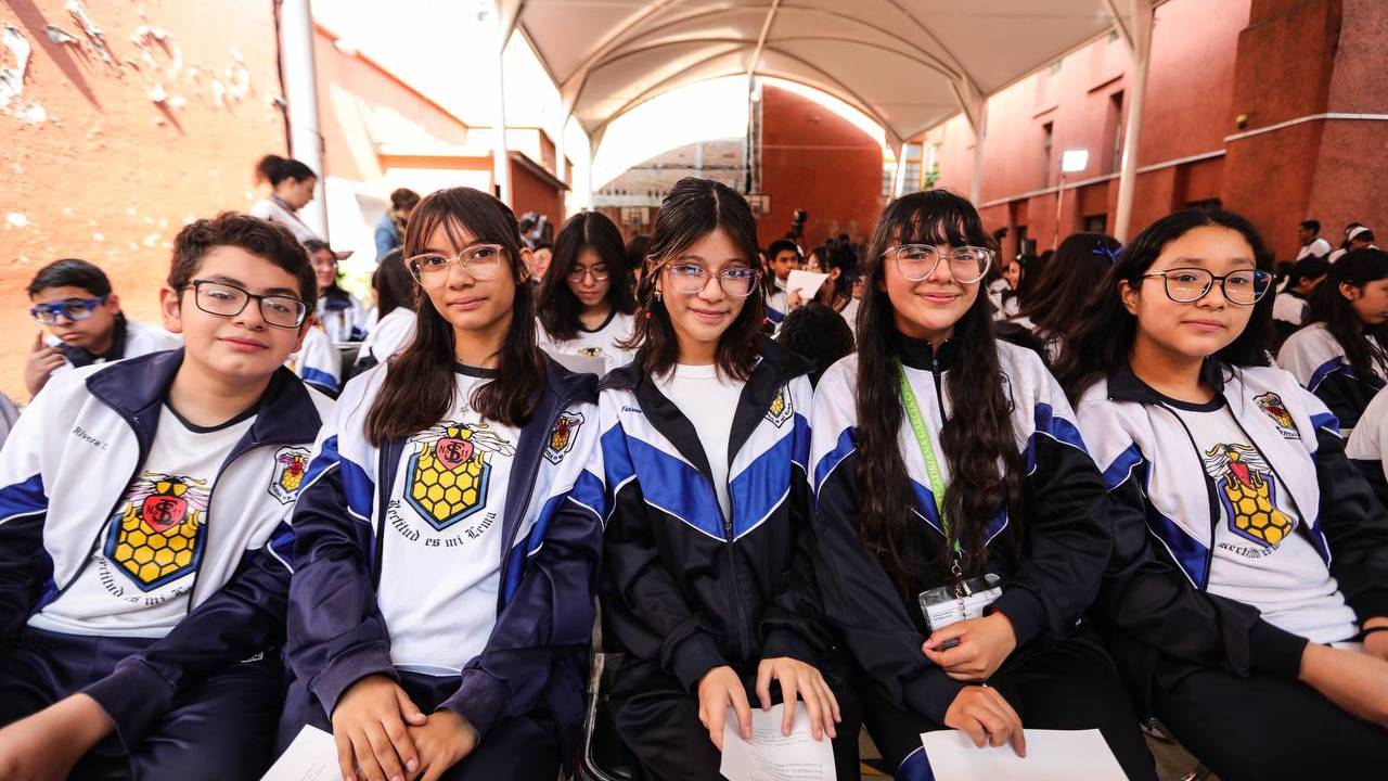 Gracias a esta herramienta, es posible consultar e imprimir boletas de calificaciones y certificados escolares, simplificando las cosas .