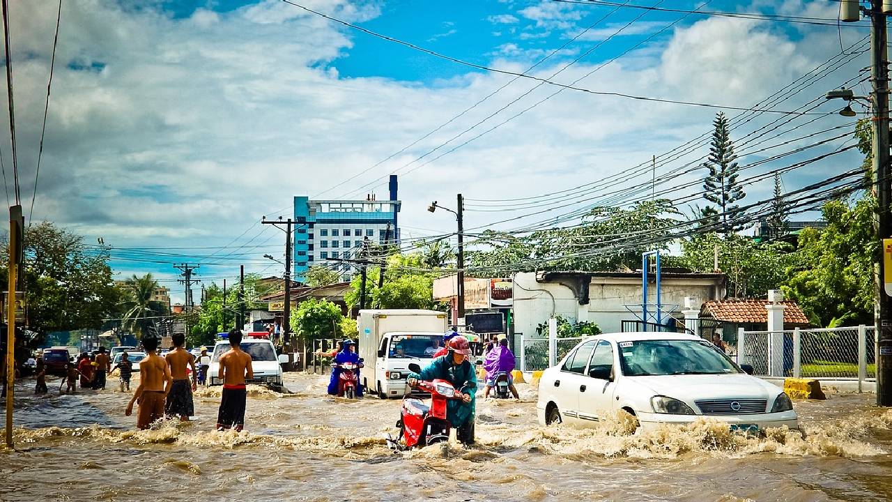 El pasado domingo 29 de junio se registró una tromba en la Ciudad de México que alcanzó más de 252 milímetros de agua, un promedio histórico para 2025, según la Secretaría de Gestión Integral del Agua (Segiagua). Este nivel de precipitación no se había observado desde 1991, según los registros.
