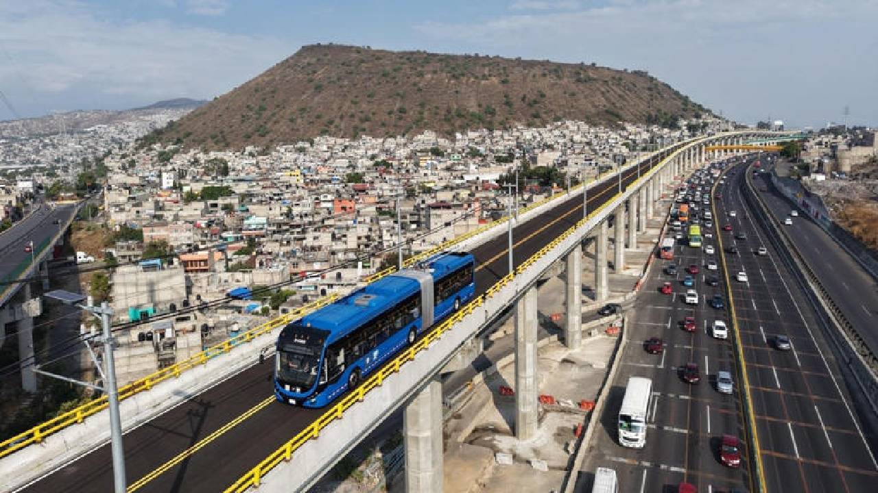 El Trolebús Elevado de Chalco, conocido como Línea 11, se extenderá hasta el municipio de Ixtapaluca, según lo anunció la presidenta Claudia Sheinbaum y confirmaron autoridades estatales y municipales.