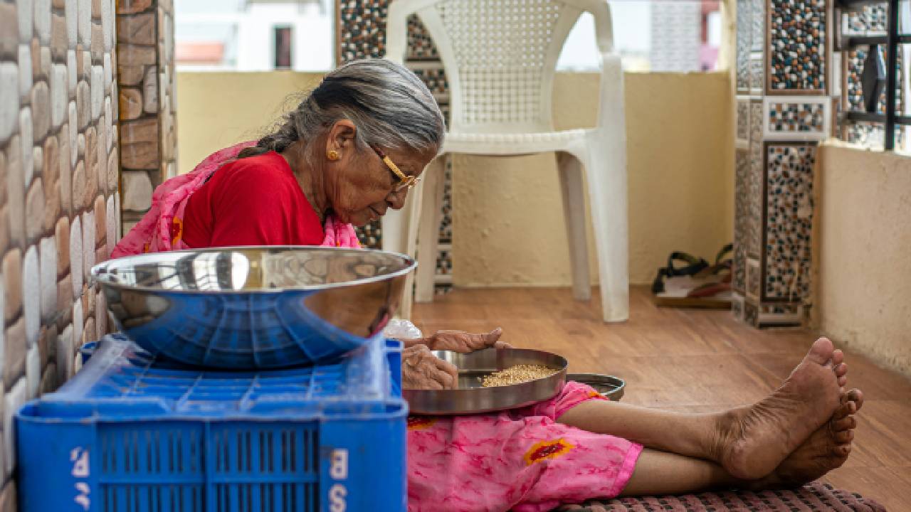 Este apoyo, que consiste en 2,500 pesos cada dos meses, está destinado a mujeres de entre 18 y 64 años de edad en la entidad.