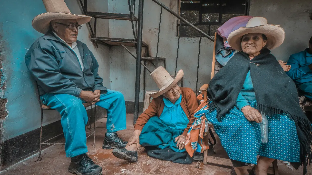 La diversidad de apellidos en México refleja su historia multicultural, y aunque algunos linajes estén en riesgo, también ofrece una oportunidad para valorar y conservar estas raíces.