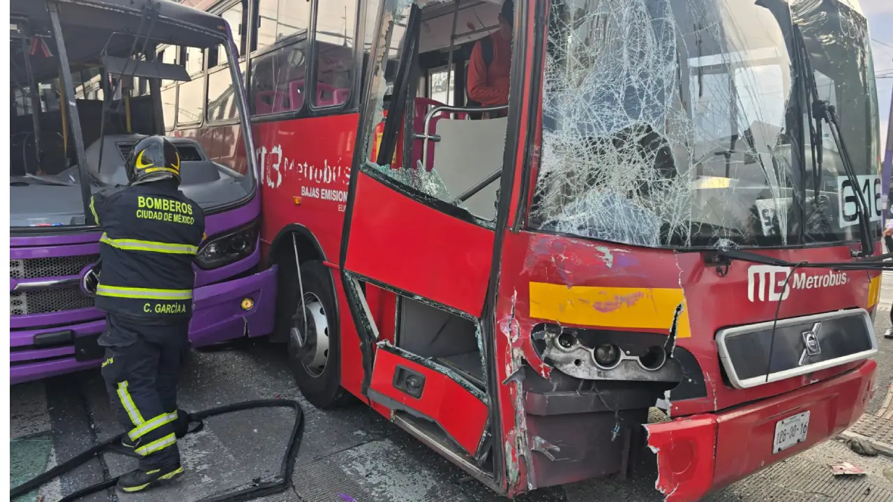 Qué hacer si sufres un accidente a bordo del transporte público en la CDMX