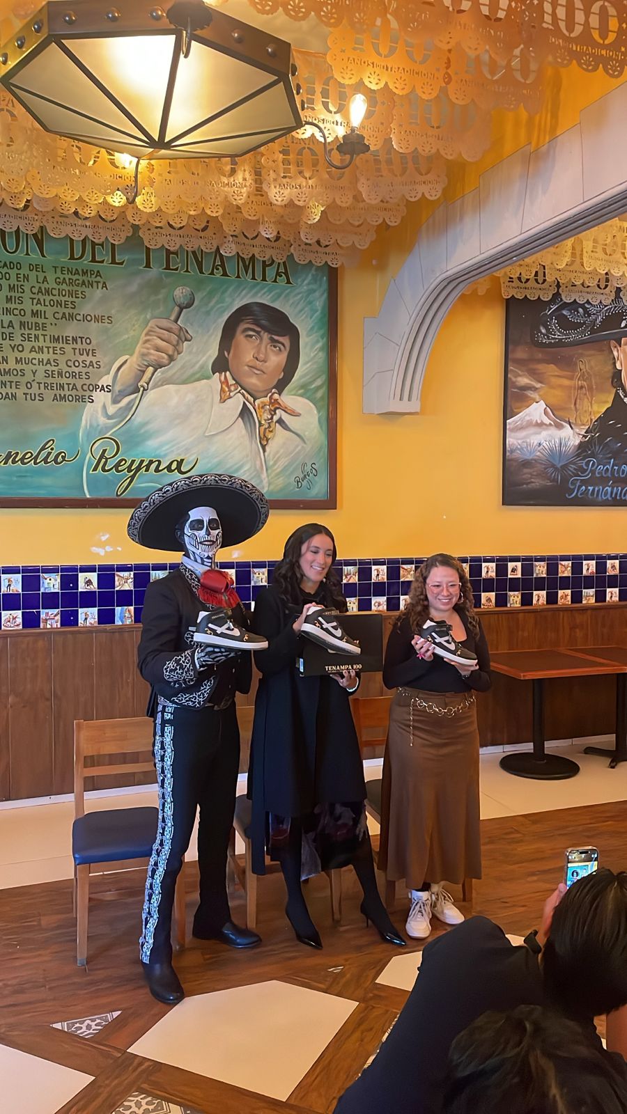 Tenis Panam y Tenampa.