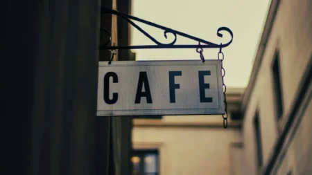 Se trata de Happy Bakery México, un lugar que combina dulces, bebidas y ambiente navideño para crear una experiencia única llena de magia invernal.