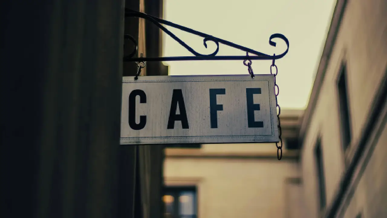 Se trata de Happy Bakery México, un lugar que combina dulces, bebidas y ambiente navideño para crear una experiencia única llena de magia invernal.