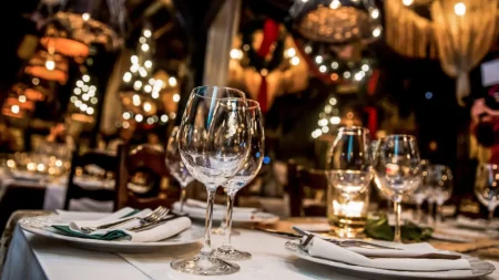 Este año será más caro comer en restaurantes por alza de insumos y menor turismo