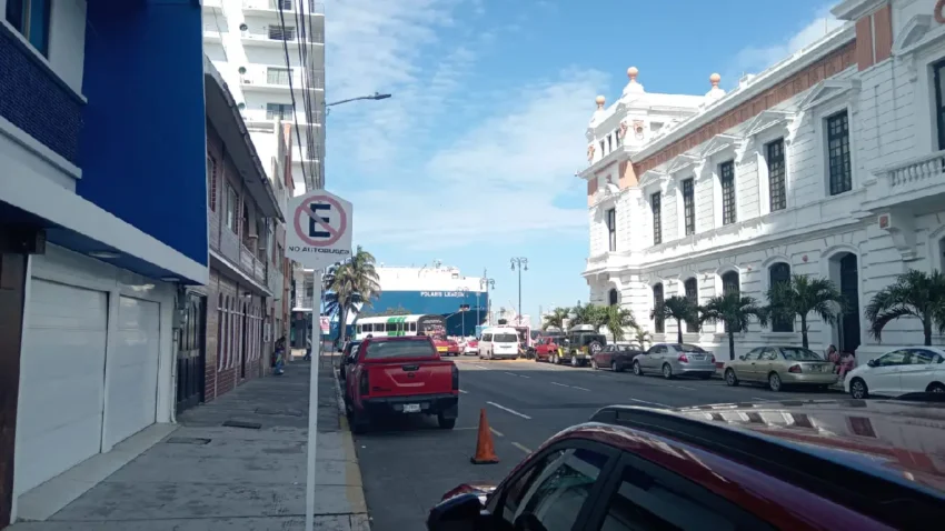 El gobierno estatal precisó que solo estarán exentos los vehículos que cuenten con placas emitidas entre diciembre de 2018 y diciembre de 2025.