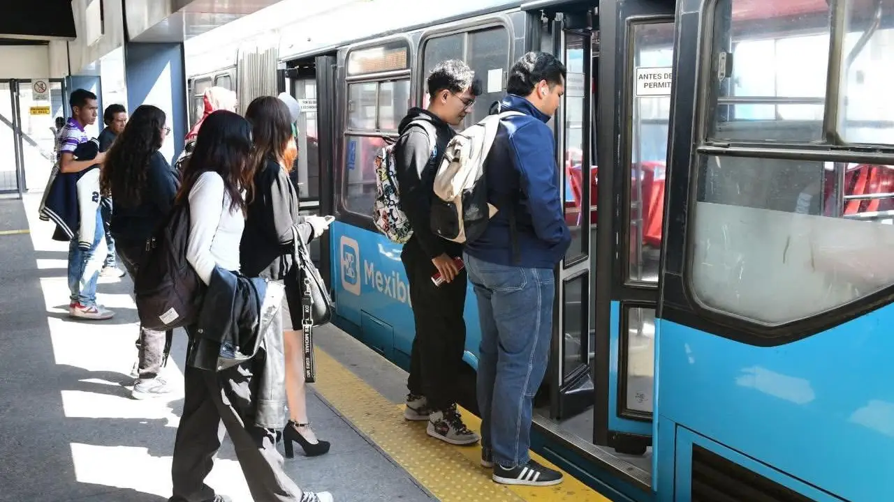 A partir de 2026, el Estado de México iniciará nuevos proyectos de transporte público para mejorar la movilidad y reducir los largos tiempos de traslado que enfrentan miles de personas a diario. ChatGPT puede cometer errores. Considera verificar la información importante. Ver preferencias de cookies.