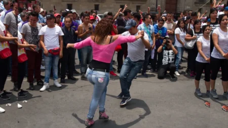 Baile sonidero 2026 en el Zócalo: 12 sonidos pondrán a bailar a CDMX