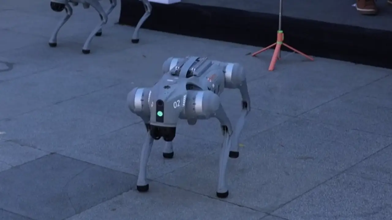 Perros robot vigilarán el Estadio Monterrey durante el Mundial 2026
