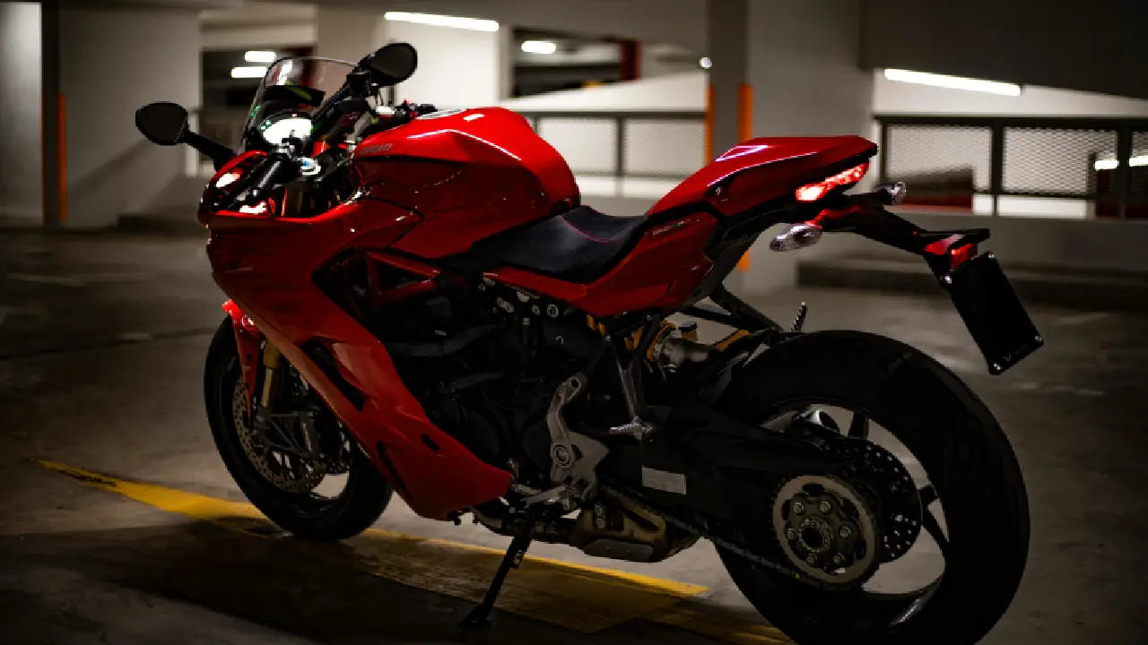 La reforma fue aprobada por el Congreso del estado de Sinaloa, convirtiendo a esta entidad en la primera del país en permitir una licencia permanente para conductores de motocicleta.