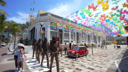 ¿Sabías que en Mazatlán hay un callejón dedicado a los Beatles?