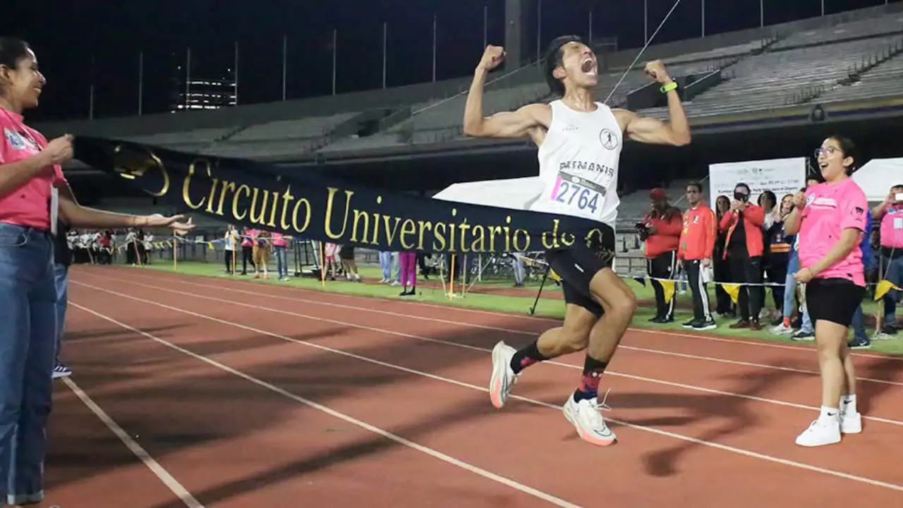 Carrera nocturna en CU: fecha, costos y categorías bajo las estrellas