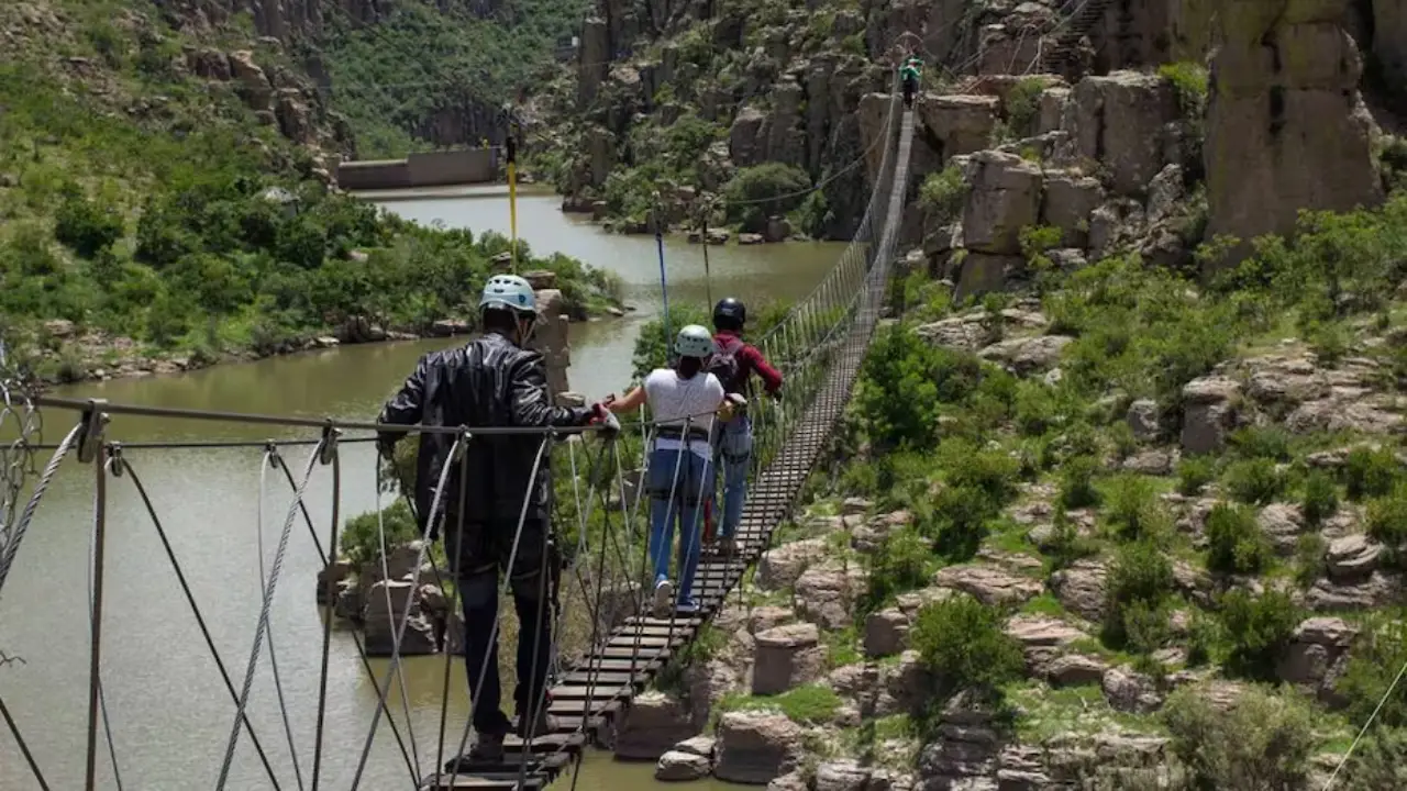 Puentes colgantes de Boca de Túnel: aventura extrema en Aguascalientes