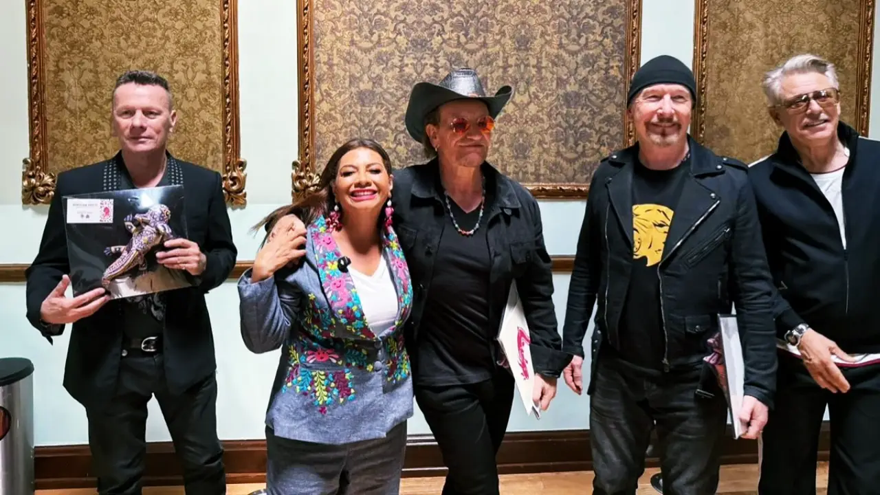 Clara Brugada invita a U2 a tocar en el Zócalo