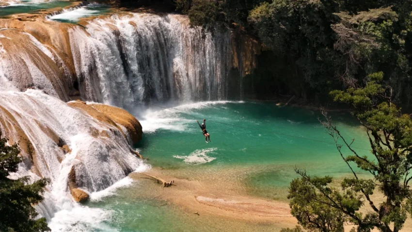 Chiapas fortalece su conectividad aérea y terrestre para impulsar el turismo en 2026