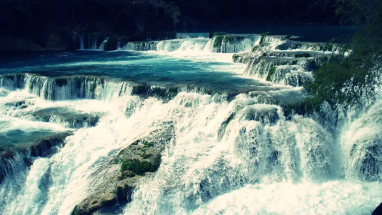 Imagen del artículo Maravíllate con lo hermosa que es la cascada El Meco