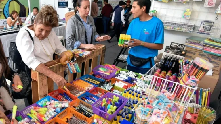 Imagen del artículo Feria de Regreso a Clases 2026 en CDMX: útiles, uniformes y descuentos de hasta 50%