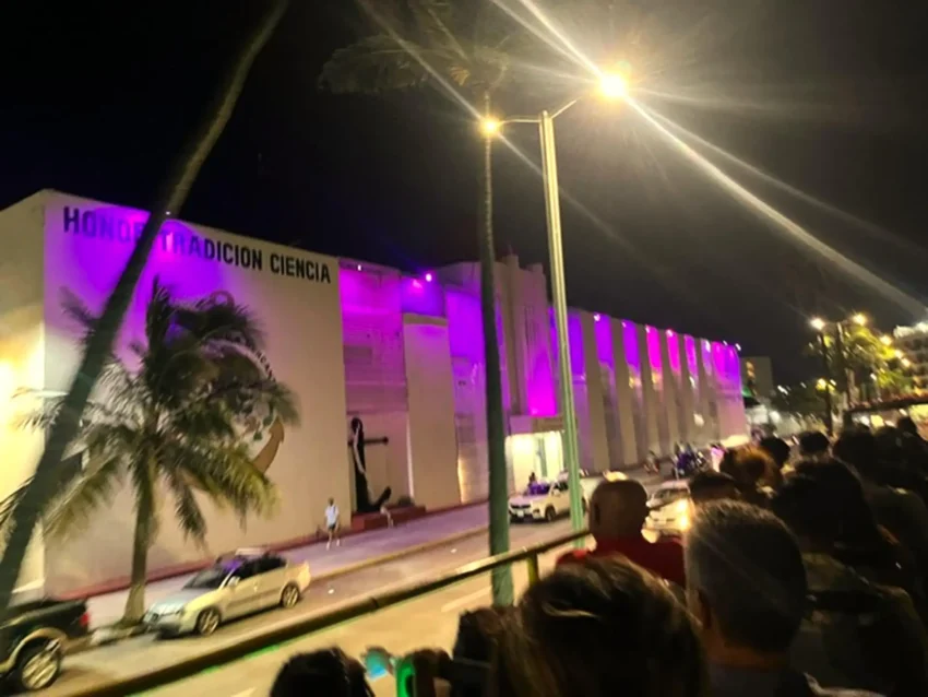 recorrido del Turibus entre el Puerto de Veracruz y Boca del Río